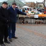 Ilkeston market traders Gordan Wran and Geoffrey Healey, unhappy about new rules. 