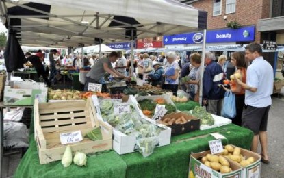 Stalls on Rayleigh market gain extra day up until Christmas