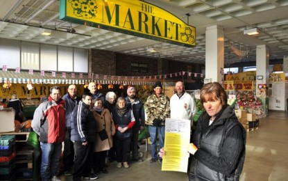 Market traders hand over petition to rewrite consultation