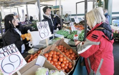 Bleak Christmas at Farnworth market as traders fear future