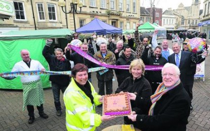 Trowbridge market’s big day marked with a cake