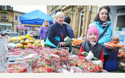 Crewkerne’s successful Wednesday Street Market to extend opening hours