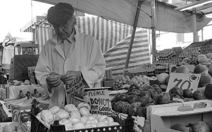 Brixton history: Electric Avenue market stalls 15 years ago in Sept 2003